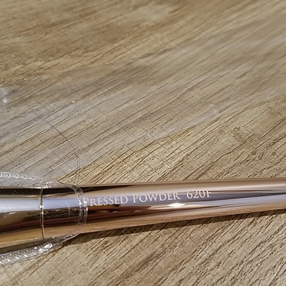 NWT, 2 F.A.R.A.H. Make Up Brushes - Picture 8 of 8